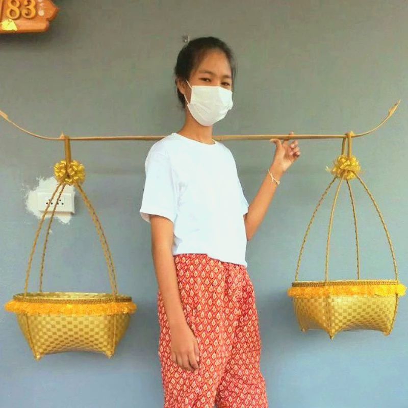 กระบุงหาบเหรียญโปรยทาน     ขนาด 14 นิ้ว พร้อมไม้คานหาบ