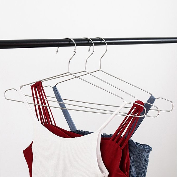 【1แพ็ค 10ชิ้น】 ไม้แขวนเสื้อ ไม้แขวนเสื้อสแตนเลส หนา2-3 mm.คุณภาพดีหนา แข็งแรง ทนทาน ไม่เป็นสนิม สแตนเลส คุณภาพดีห - รูปที่ 5