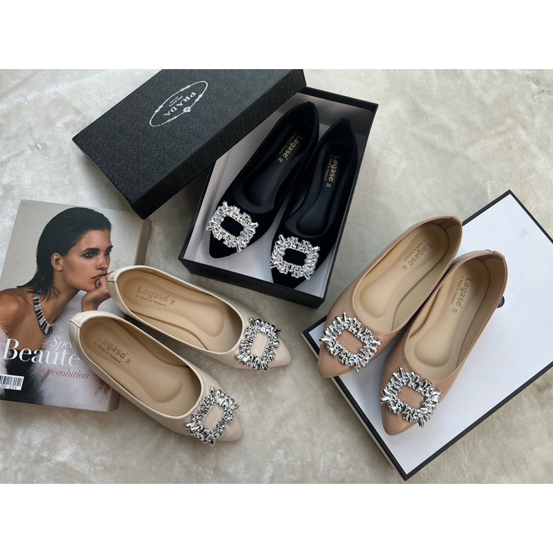 รองเท้าคัทชู สลิปออน ผ้าหนังหน้าเพชรเทียม ทรงหัวแหลม พร้อมส่ง