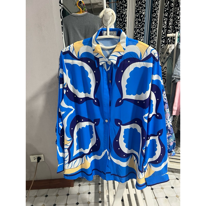 เสื้อเชิ้ต ไซส์ใหญ่ ผู้หญิง สีน้ำเงินสดใส มือสอง แขนยาว Blueberry night