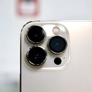 กระจกกันเลนส์กล้อง iMos iPhone 13 Pro & 13 Pro Max