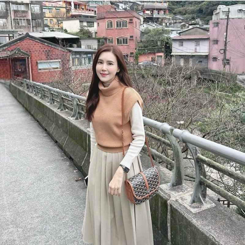 GY Crossbody Bag หนังแท้