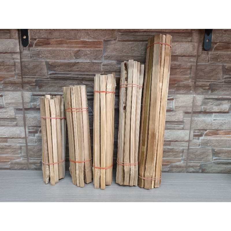 [มีสินค้าพร้อมส่ง] ไม้หนีบไก่ ไม้ปิ้งไก่ มีทุกขนาด 1 มัดมีประมาณ 12-16 ไม้ สะอาด ปลอดภัย