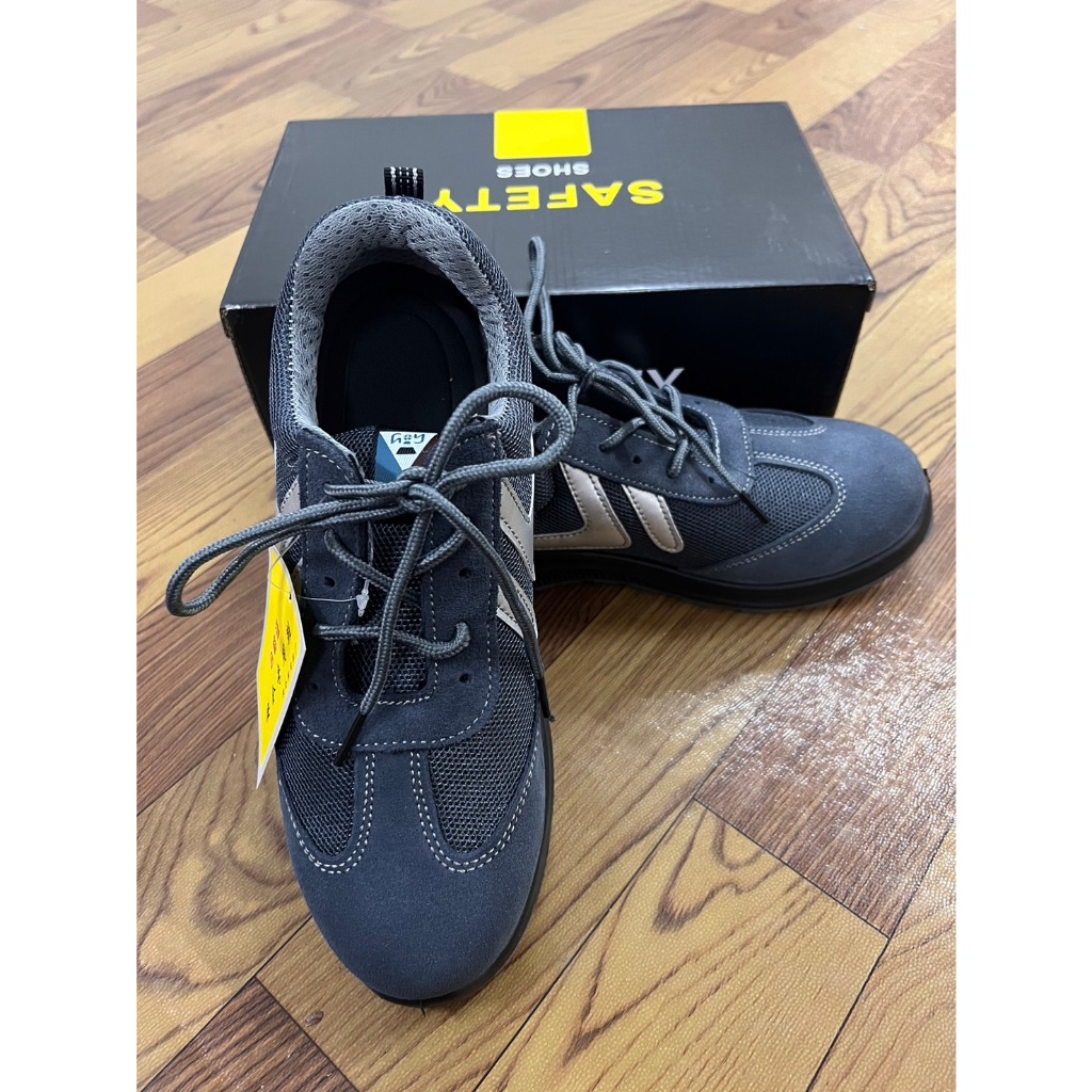 P69  รองเท้าเซฟตี้ หัวเหล็ก Safety Shoes รองเท้าหัวเหล็กคุณภาพสูง เพื่อความปลอดภัย