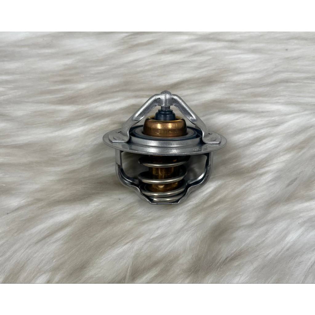 วาล์วน้ำ DMAX COM 76.5 ไม่มียางวาล์วน้ำมาให้ (8-97032508-0)