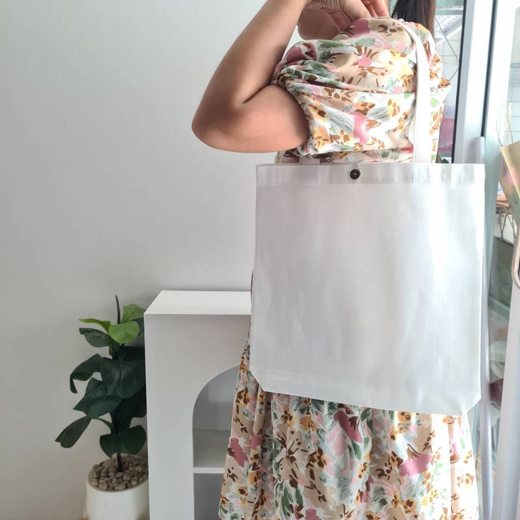 กระเป๋าผ้าแคนวาส ถุงผ้าดิบ ขนาด 35×35 cm. ผ้าหนา มีกระดุม