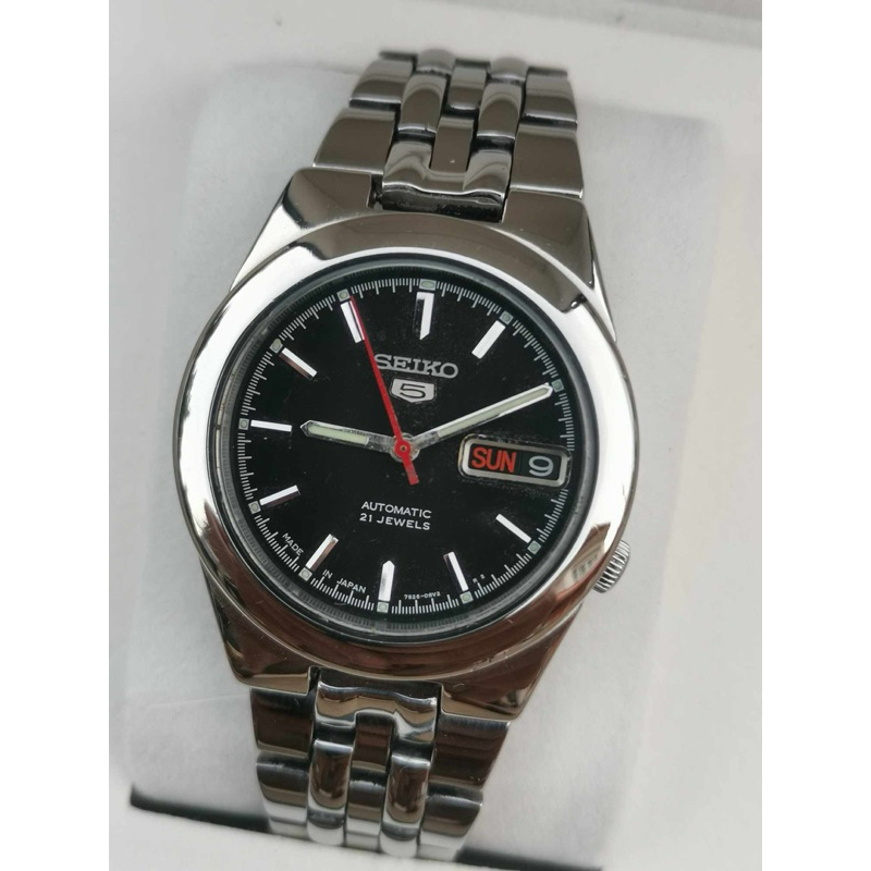 นาฬิกา Seiko 5​ Automatic​ กลไกลระบบเครื่อง 7s26  หน้าดำ หลักแท่งเงิน พรายน้ำ​ สว่างชัดเจน ของแท้100%