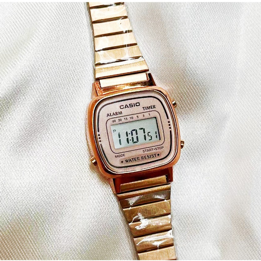 Ca sio Standard นาฬิกาข้อมือผู้หญิง สายสแตนเลส รุ่น LA670WGA มี 4สี