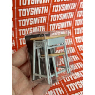 [พร้อมส่งในไทย] โต๊ะเก้าอี้นักเรียนจิ๋ว สเกล ประมาณ 1/12 เฟอ…