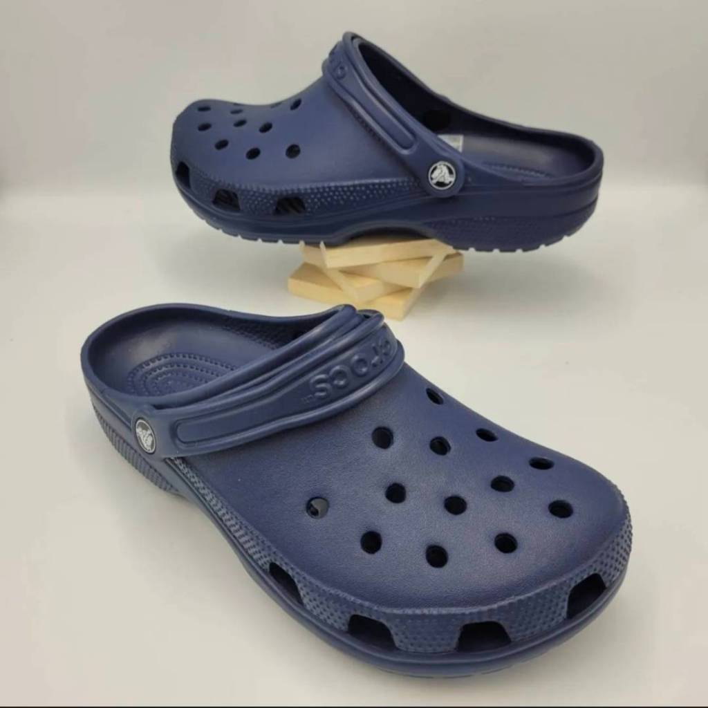 รองเท้า Classic Crocs Clog หิ้วนอก ถูกกว่าshop✨(สินค้าพร้อมจัดส่งจากไทย)✨Buy 1 pair free 2 Jibbitzs