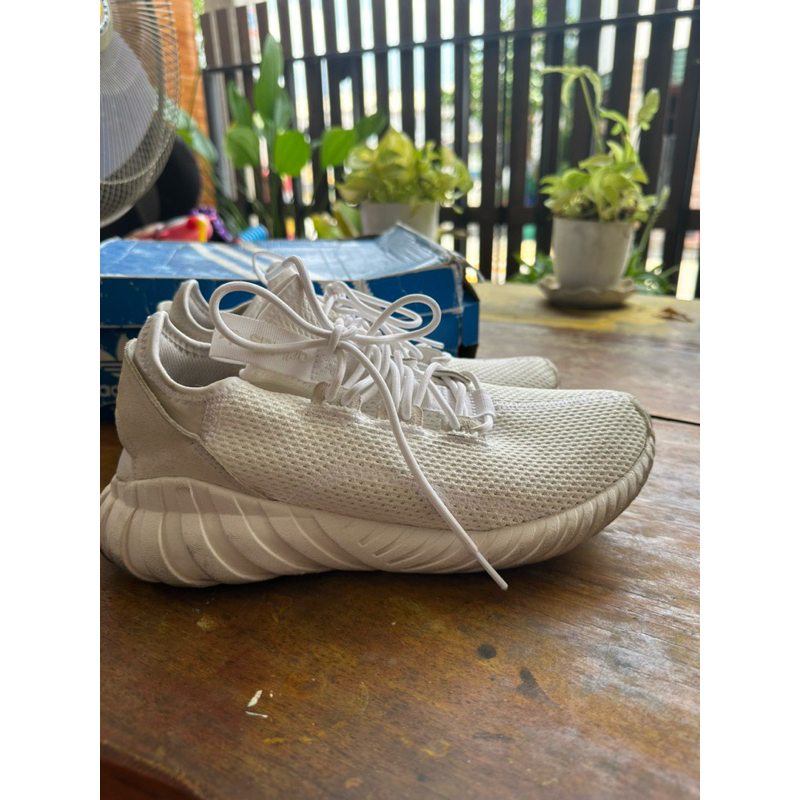 Adidas TUBULAR DOOM สี ขาว (มือ2 ของแท้)