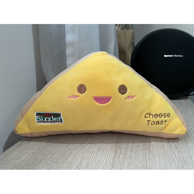 [มือสอง] ตุ๊กตา ชีสโทสต์ Sizzler Cheese Toast มีขาดเล็กน้อย ขายตามสภาพค่ะ