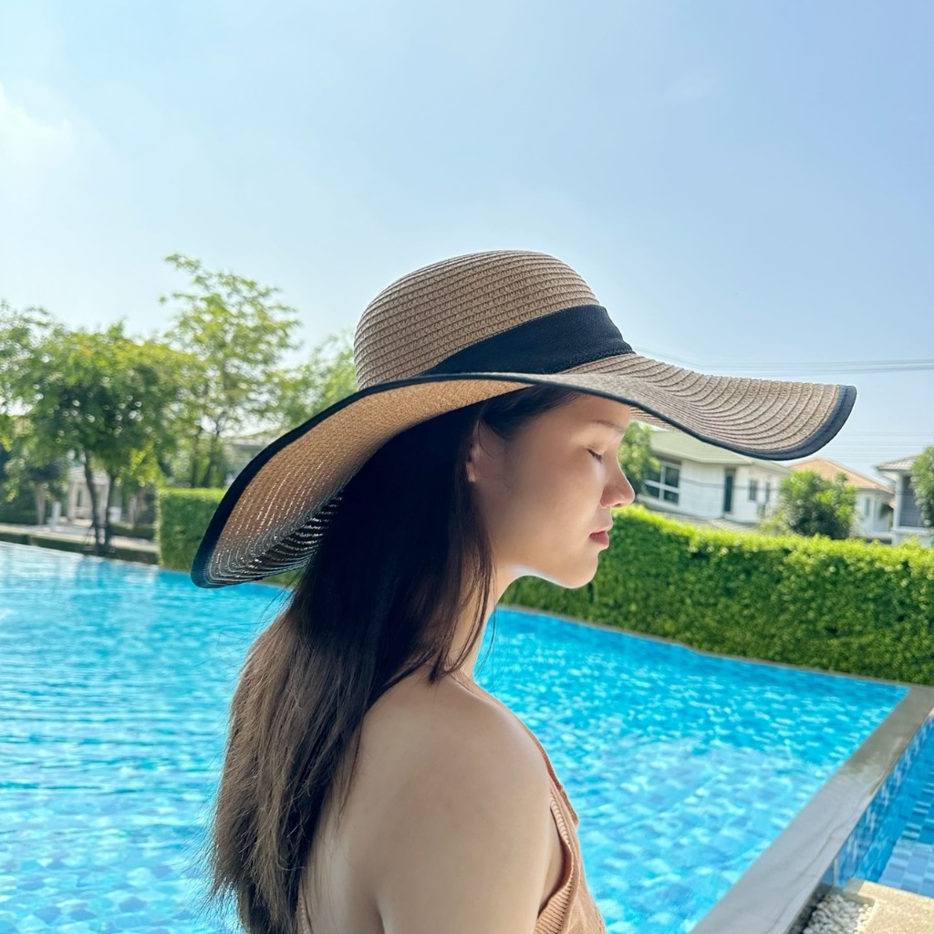 หมวกสานทรงเลดี้ ปีกกว้างผูกโบว์ หมวกฟางกันแดด เหมาะกับเดินชายหาด