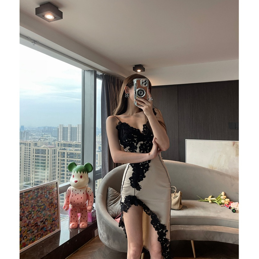 พร้อมส่ง ชุดเดรสยาว สายเดี่ยว คอวี แต่งลูกไม้ แหวกข้าง โชว์หลัง สวย แซ่บ เซ็กซี่มาก