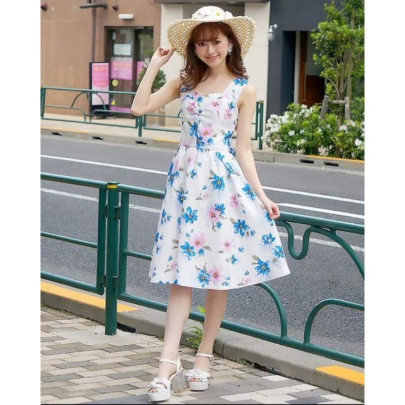 Lizlisa summer ลายดอกสดใส