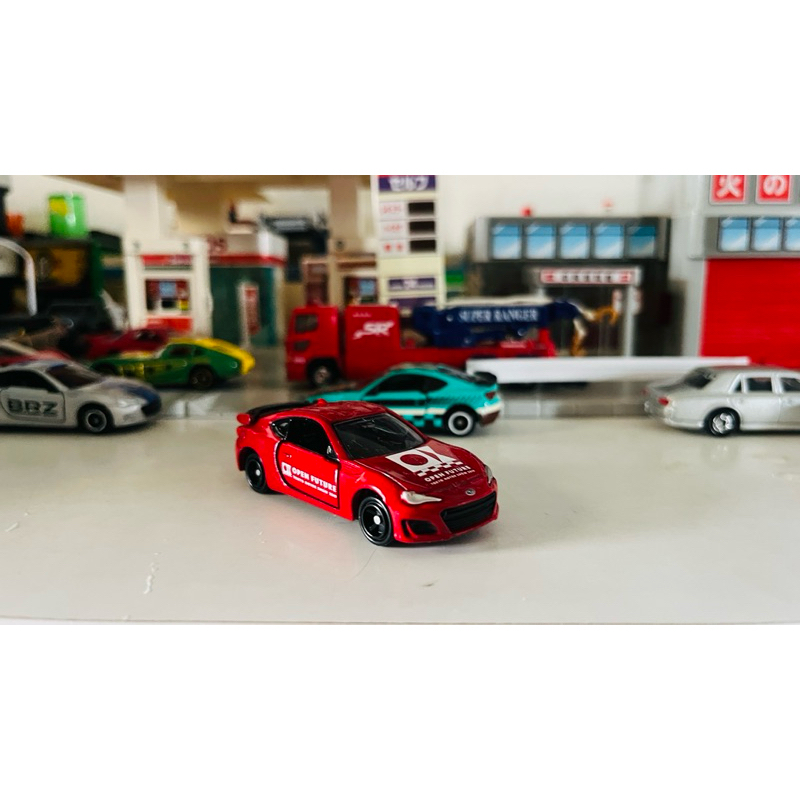 MODEL TOMICA : SUBARU BRZ OPEN FUTURE RED