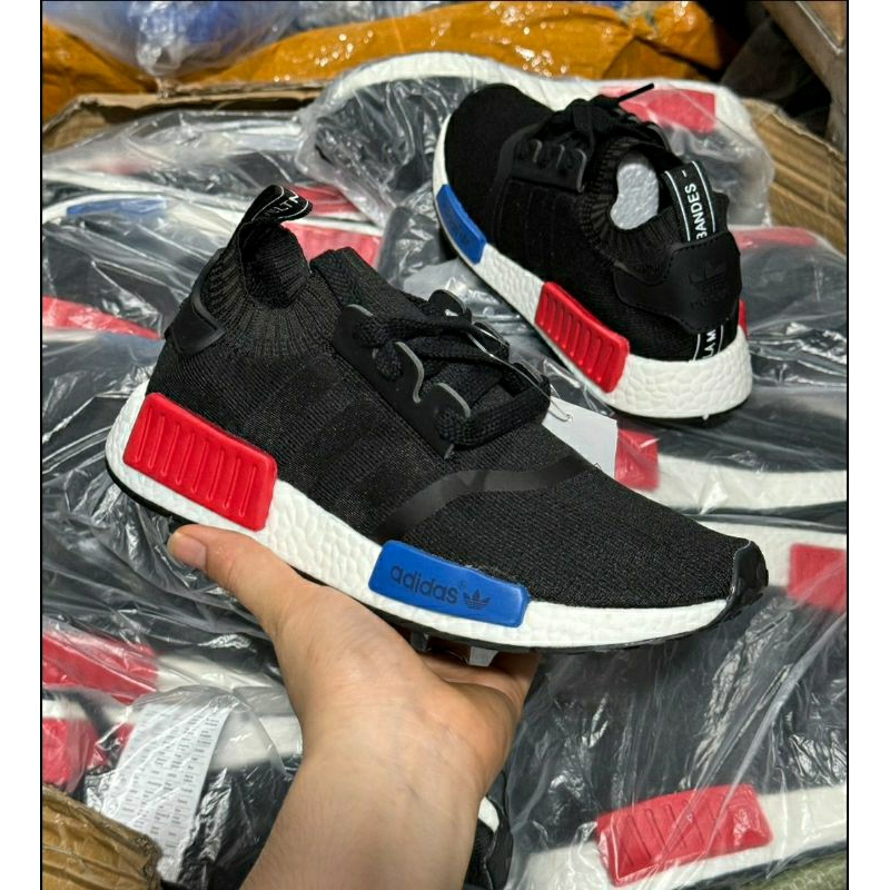 รองเท้าผ้าใบ adidas MNDงานให้แอนนิ่มใส่สบายงานสวยคุณภาพดี