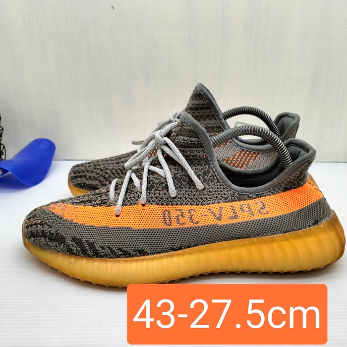 รองเท้าผ้าใบมือสอง adidas Yeezy Boost 350 V2 size 43 -27.5 cm