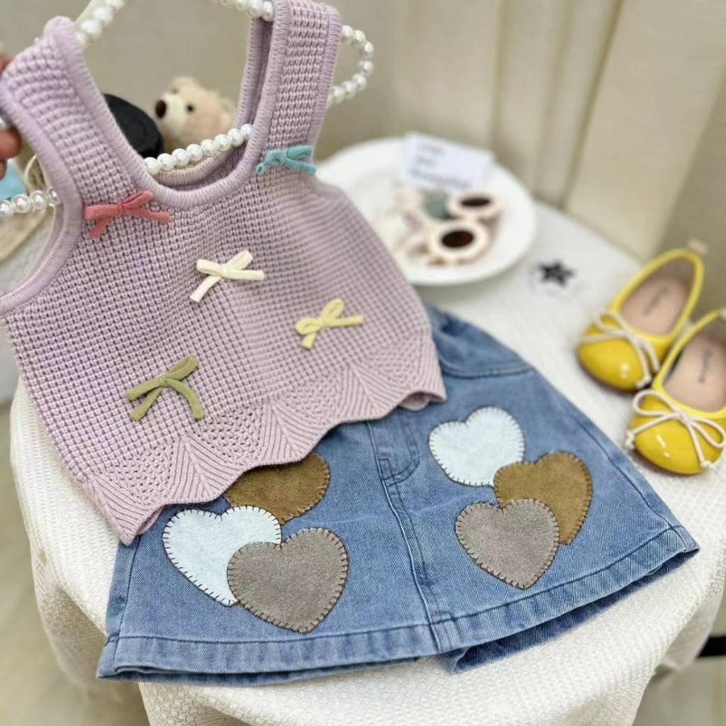 341 พร้อมส่ง ชุดเซ็ท2ชิ้นเด็กผู้หญิง เสื้อถักยืดแขนกุด+กระโปรงกางเกงยีนส์