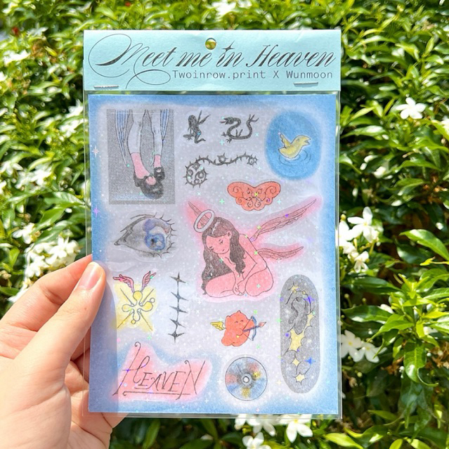 สติ๊กเกอร์แผ่นไดคัท Meet me in Heaven sticker ไม่กันน้ำสีสดใสเคลือบกลิตเตอร์ลายดาว แบรนด์ Two in Row