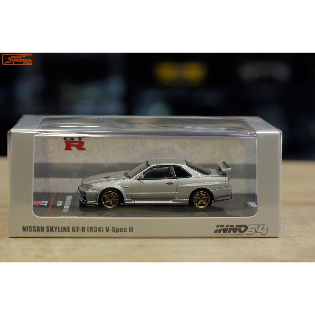 INNO 64 Nissan Skyline GT-R(R34) V-Spec II Silver 1/64
