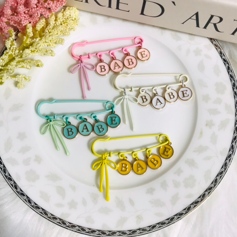 🎗KN6 เข็มกลัดสีคนท้อง BABY ขนาด 6 cm brooch ติดเสื้อผ้า กระเป๋า ฮิญาบ เข็มกลัดปรับเอวกางเกง สินค้าพร้อมส่ง ราคาถูก Shopee Lazada