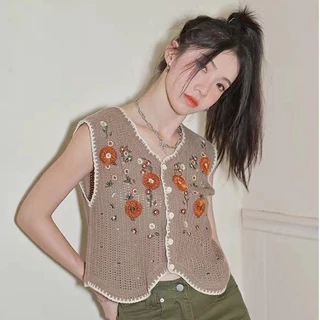 aililai1688 เสื้อถัก ผู้หญิง ลายดอกไม้ปักขึ้นรูปนูน มี 5 สีให้เลือกแบบจุใจเนื้อผ้าไหมพรมเหมาะกับสาวๆ
