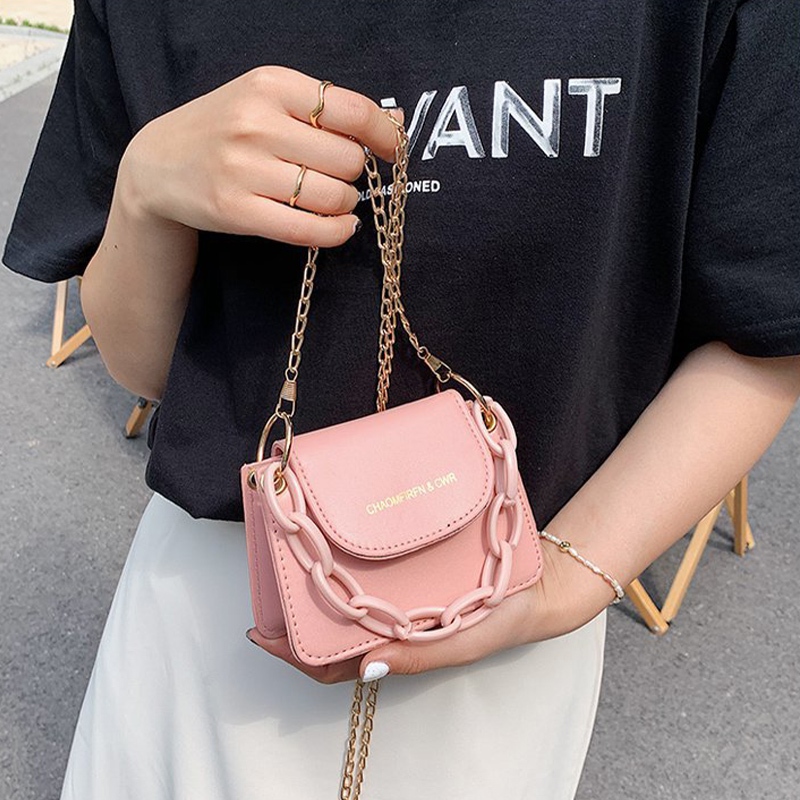 Walkon พร้อมเสิร์ฟ  กระเป๋าสะพายแฟชั่นผู้หญิง ทรงเล็ก มาพร้อมสีสันมินิมอล สวยคุมโทน ราคาถูก นำเทรนด์ก่อนใครกดสั่งเลย