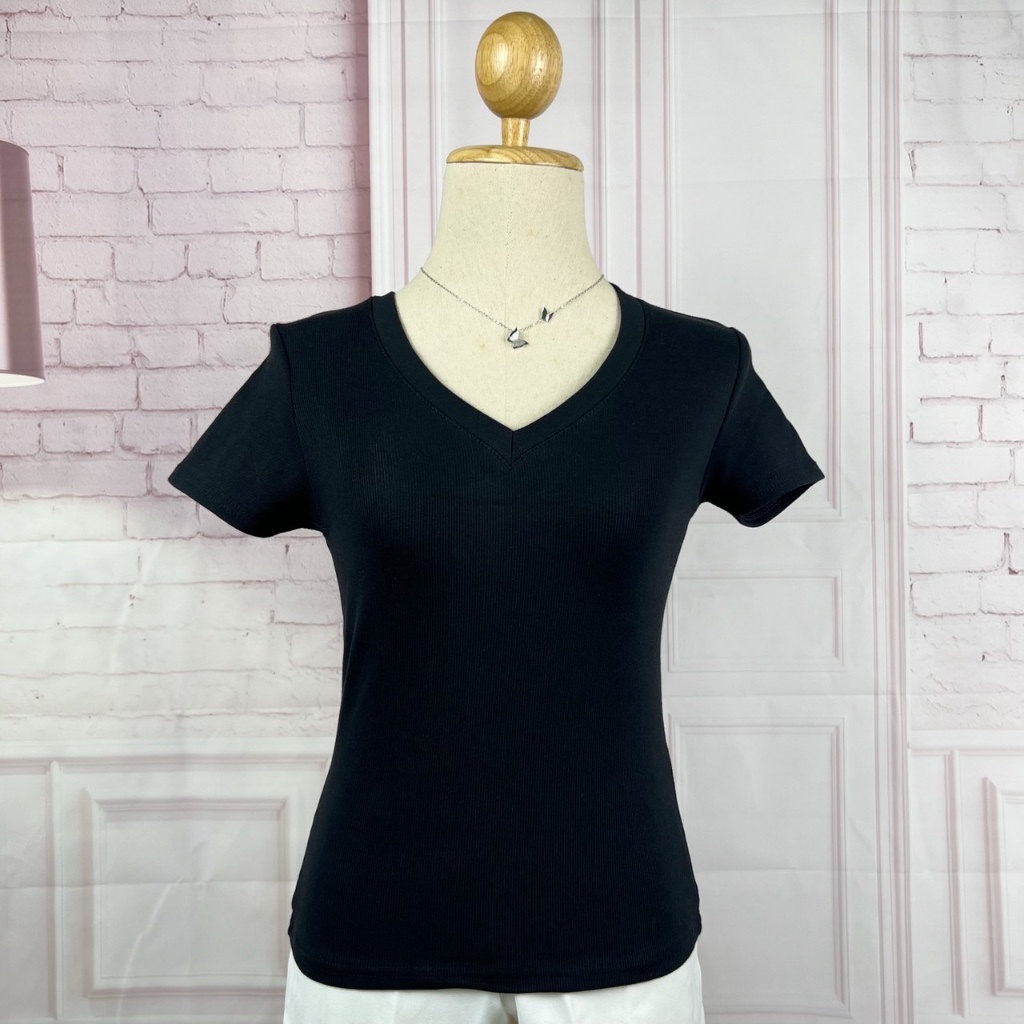 เสื้อยืดคอวี ผ้าร่องไหมพรม ทรงสลิมเอวs 26-40” ใส่สบายไม่ร้อน พร้อมส่ง