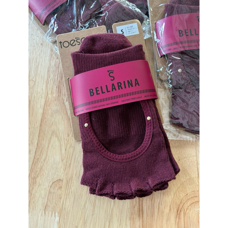 S36-38.5 Toesox cellaring half toe socks