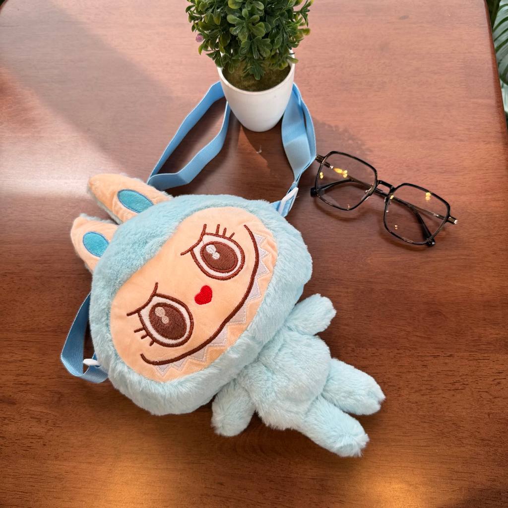 กระเป๋าสะพายหัว Labubu 900 สุดฮิต มีซิป สายสะพายปรับได้ น่ารักมากกก พร้อมส่งจากไทย