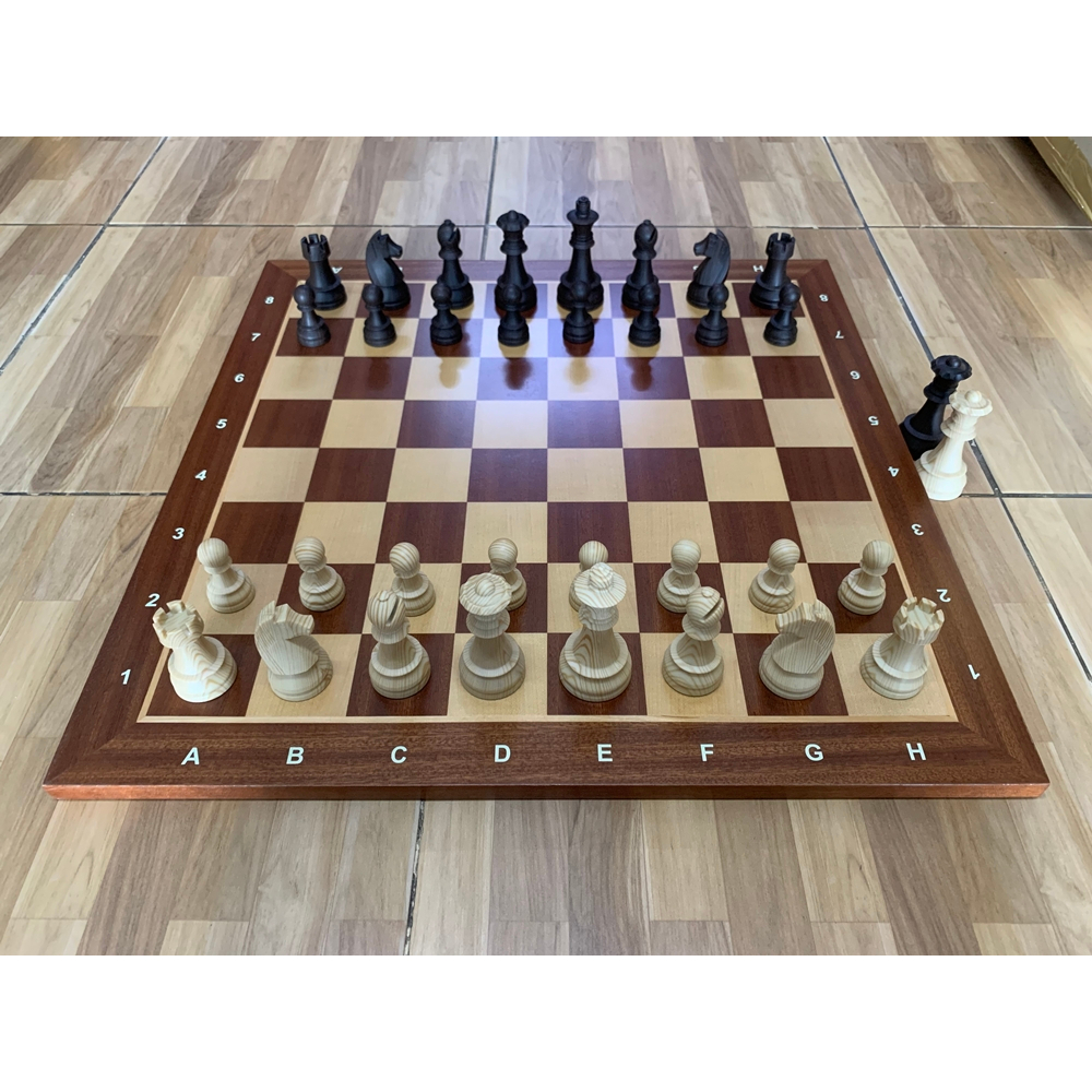 ชุดหมากรุกสากล(ตัวยูโร+กระดานไม้มะฮอกกานี) Euro Series Plastic Chess Set Wood Grain Pieces with Mahogany Chess Board
