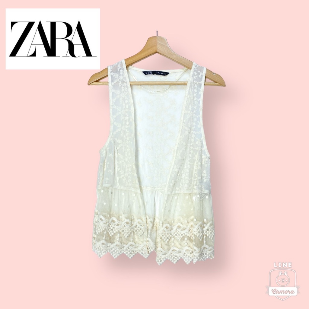 เสื้อ ZARA ผ้าลูกไม้อย่างดี ไซด์ - M อก 34-36 ยาว 26 นิ้ว เสื้อกั๊กทรงสวยน่ารักมาก ลูกไม้สวย ผ้าดีทิ้งตัวสวย