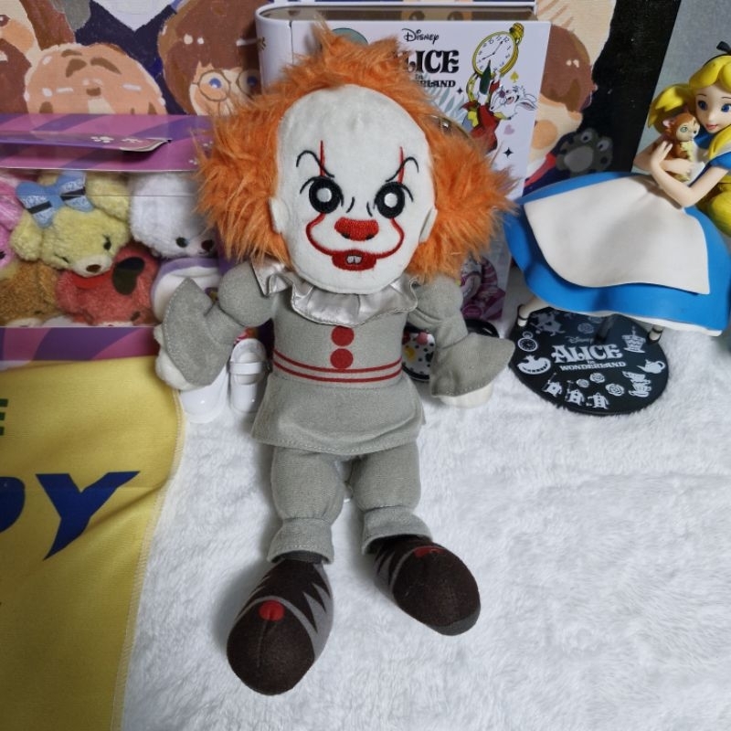❌️Sold Out❌️IT Movie Talking Pull string Pennywise plush toy