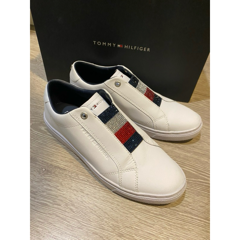 ส่งต่อรองเท้า Tommy Hilfiger ไซส์ 38 สภาพนางฟ้า แท้100% คุ้มสุดๆ