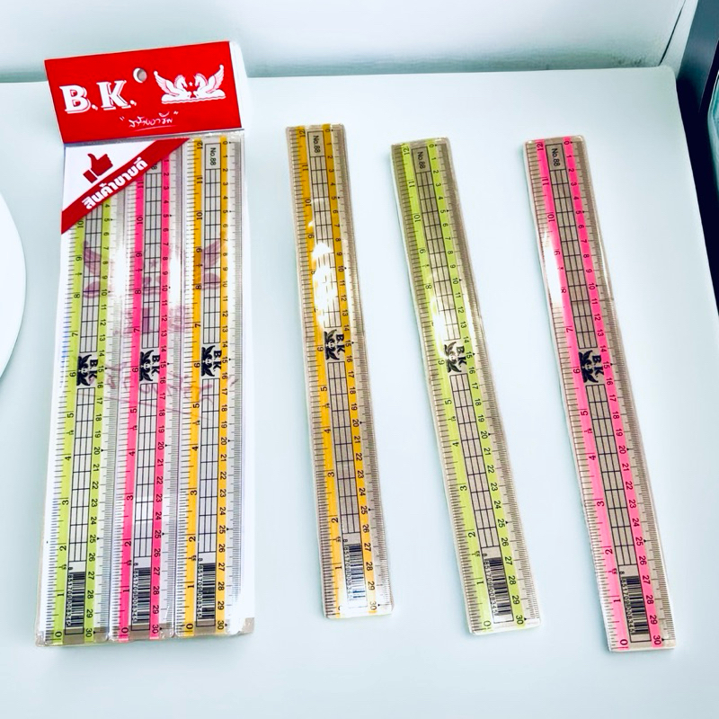 ไม้บรรทัดยกแพค3ชื้นพลาสติกกอย่างดี ไม้บรรทัดโลหะสเตนเลส,ไม้บรรทัดพลาสติก คุณภาพสูงสำหรับวาดภาพ แบบยาว   สุ่มสีน่ารักมากๆ