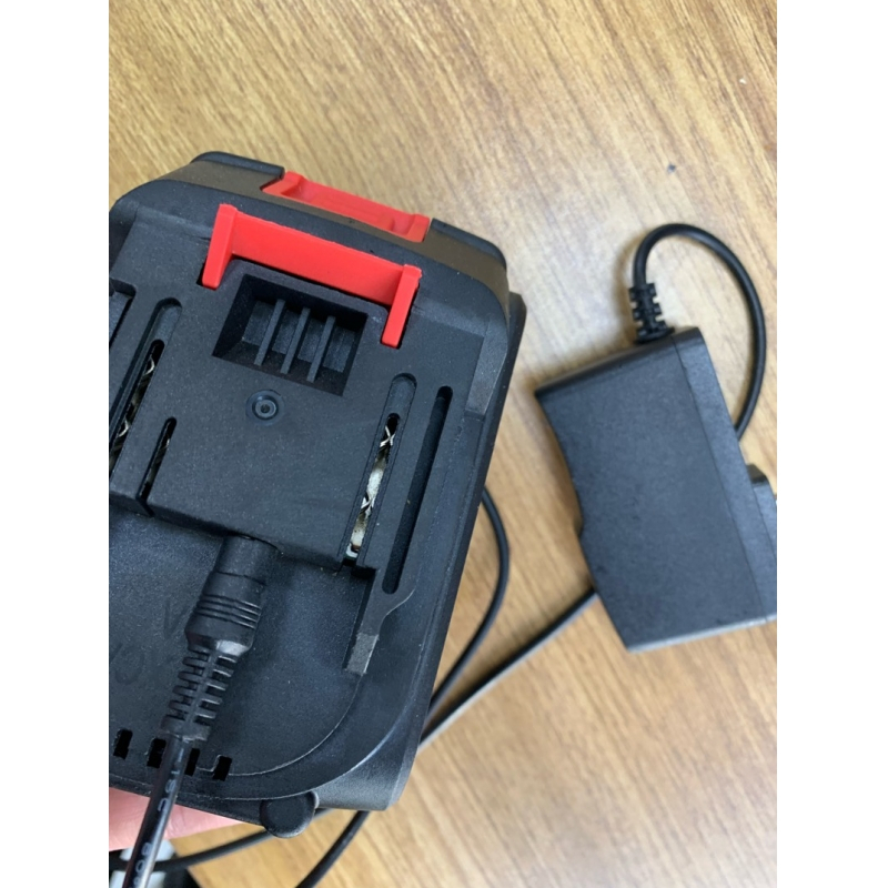 อแดปเตอร์ชาร์จแบตลิเที่ยม PINSEN DC 21V 2A แล้วตัด มีไฟสถานะ ชาร์จ แบตเต็ม Li-ion Battery Charger