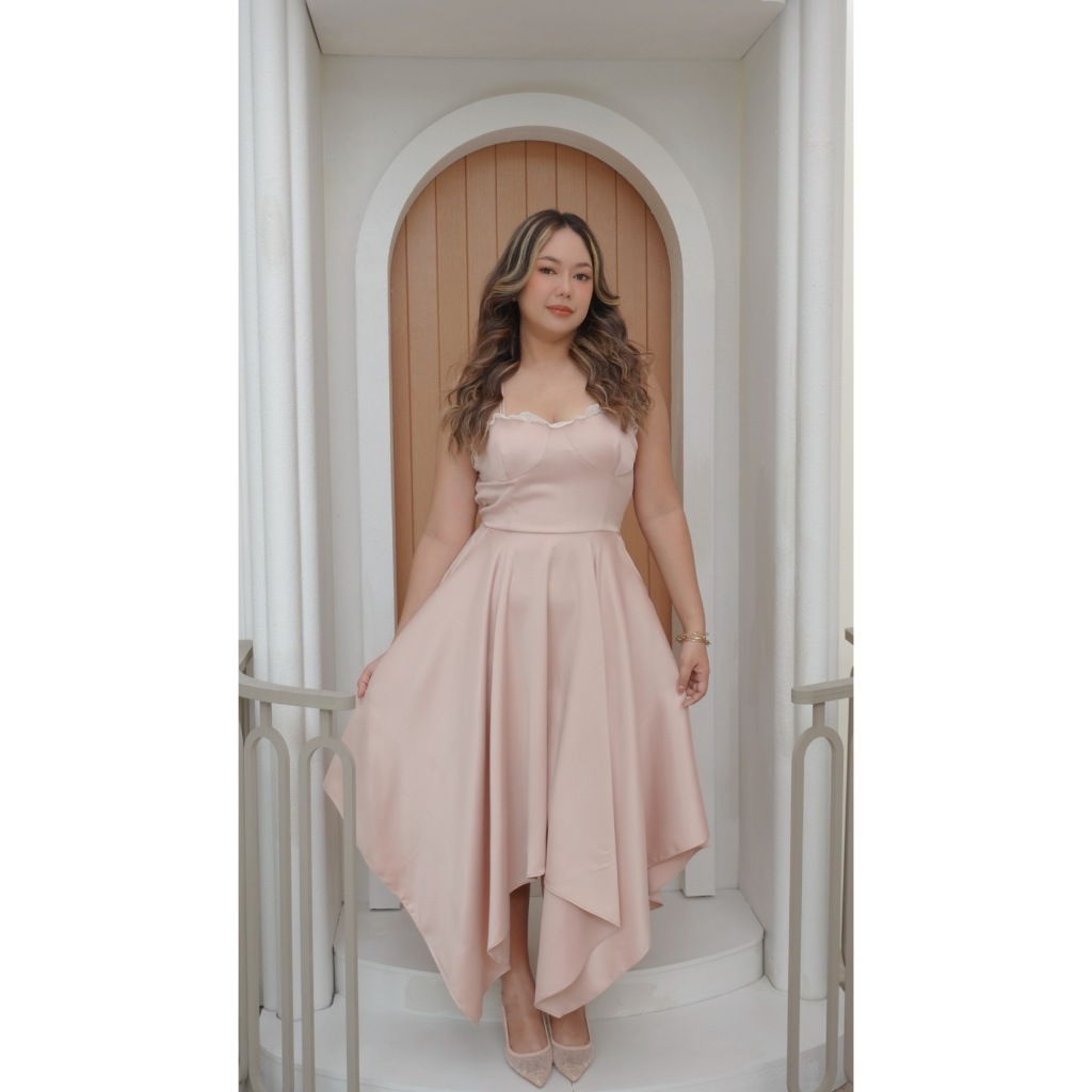 Bridgerton Dress ใส่ดินเนอร์ ออกเดท หรืองานแต่งได้เลยค่ะ