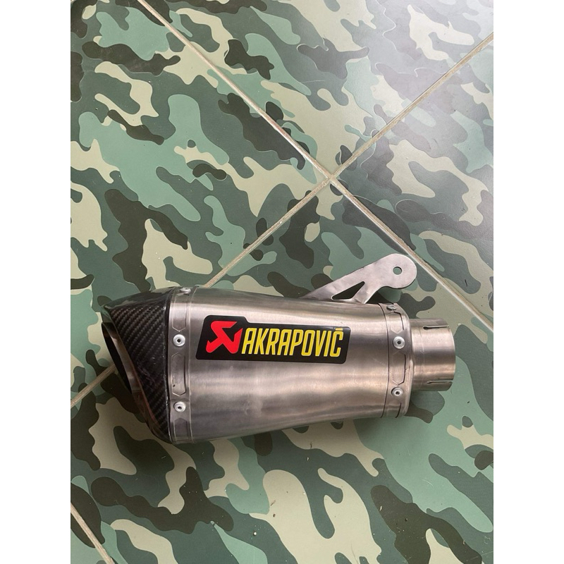 ท่อ akrapovic shorty แท้