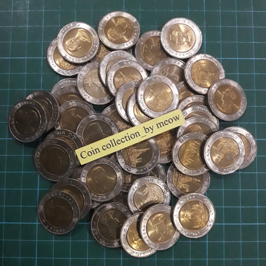 (พร้อมส่ง)เหรียญ 10 บาท. สองสี ปี 2538 ไม่ผ่านใช้ บล็อกนอกแกะหลอดแต่ติดสนิมนิดหน่อยที่ขอบ พร้อมตลับ