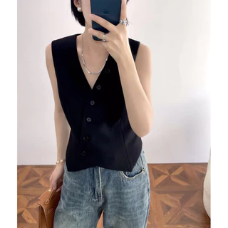 AVARA VEST เสื้อกั๊กแขนกุด แต่งกระดุมผ่าหน้า เนื้อผ้าดีมีซับใน