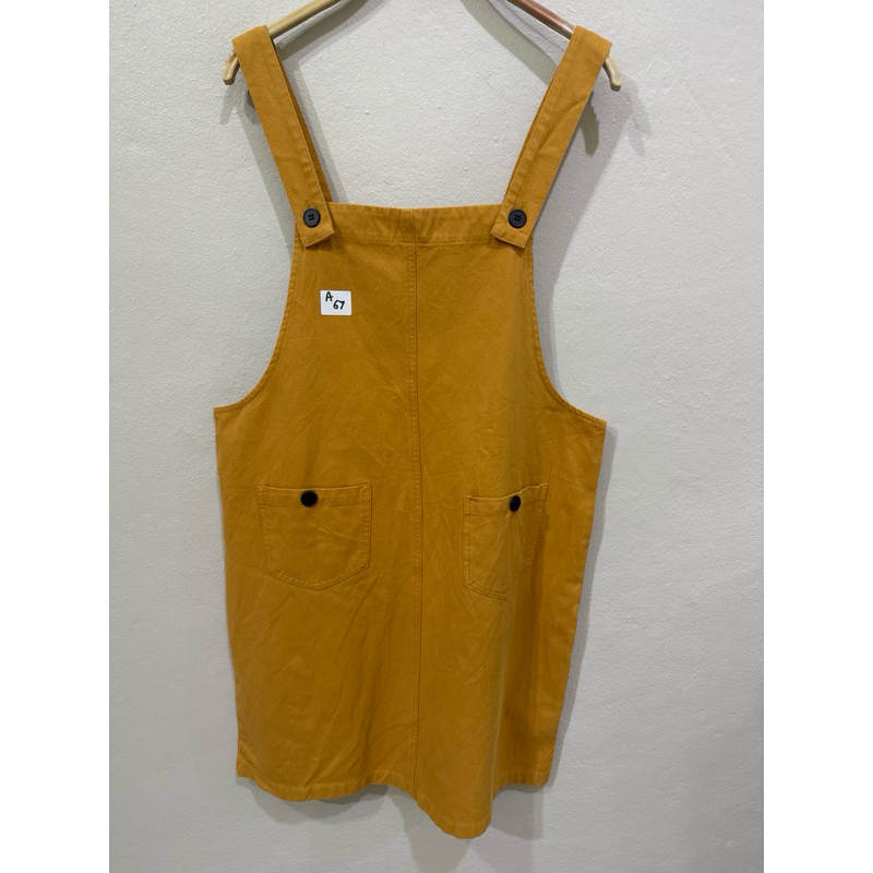 A67 เอี๊ยมกระโปรงสีเหลือง