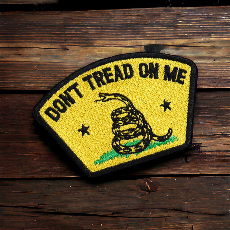 Buffalo Johnson , Patch ติดตีนตุ๊กแก , Don't tread on me