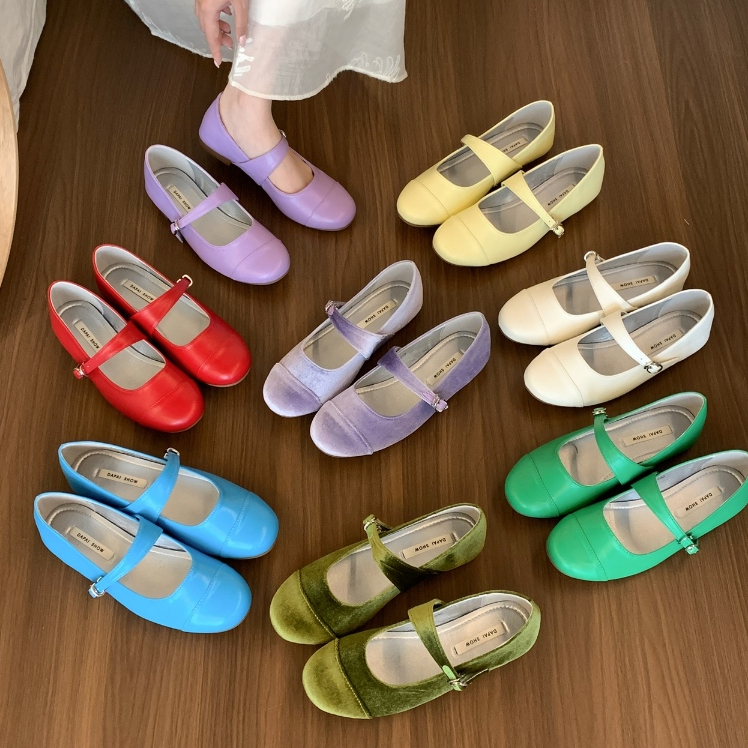 (Pre Order) รองเท้า รุ่น Vivi Shoes มี 8 สี | PENN STUDIO