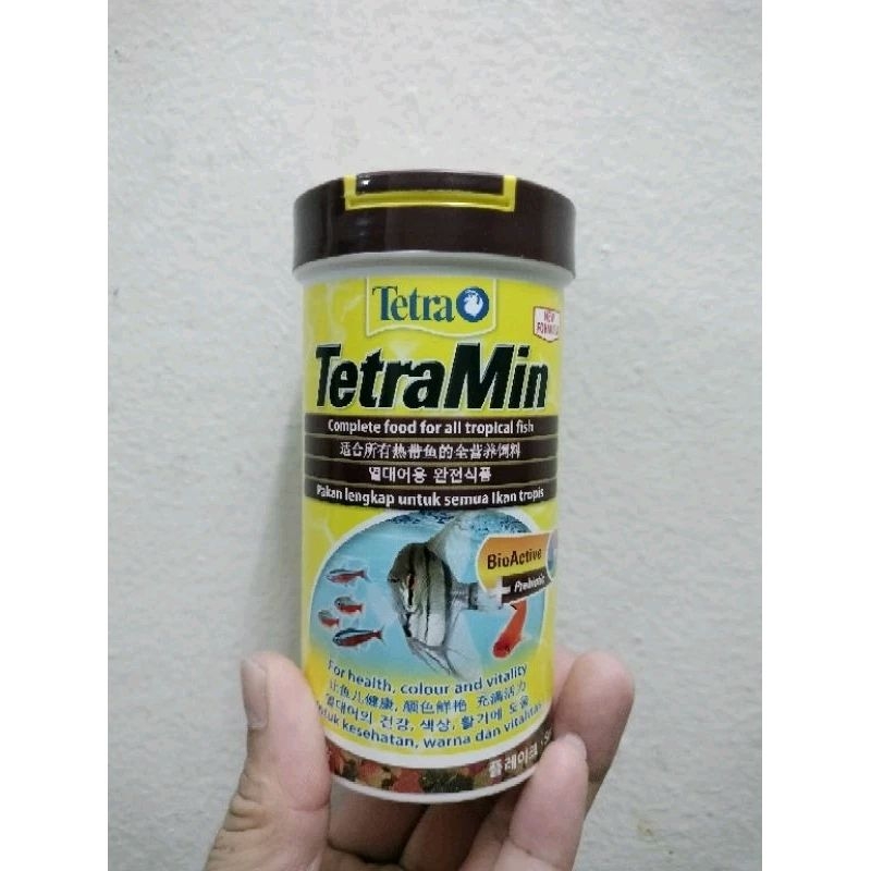 Tetra Min (อาหารปลาชนิดแผ่น สูตรผสม BioActive 52g.)