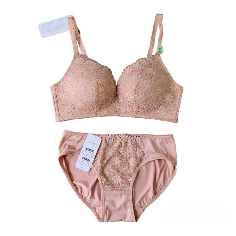 #Sabina เสื้อชั้นในไม่มีโครง ลูกไม้นิ่มมาก 34B กกนหมด