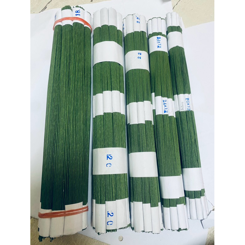 ลวดพันก้านสำเร็จ 1000 เส้น เบอร์ 18/20/22/24และ26ลวดสีเขียวและขาว ยาว 12 นิ้ว ลวดดอกไม้