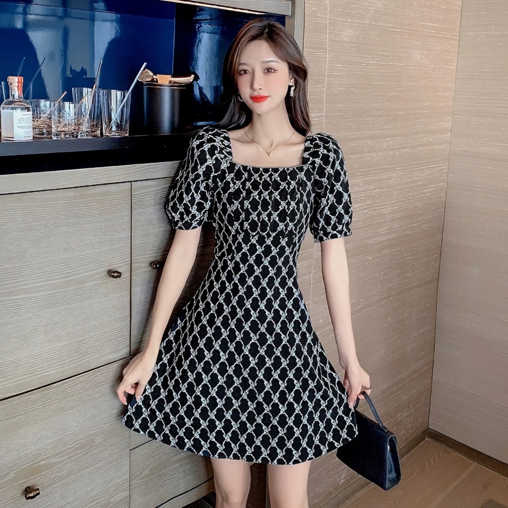คอเหลี่ยมแขนพัฟปักฤดูร้อนสไตล์ใหม่เอวสูงลำลอง Dress Lady เสื้อผ้า Women ผู้หญิง SX22233