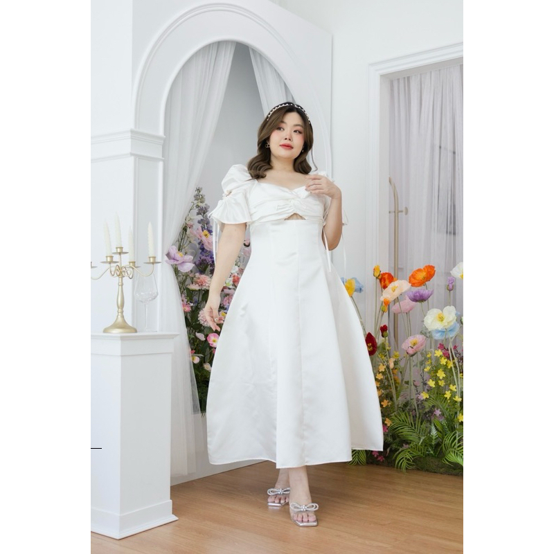 BBWshopเดรสขาวนวลสวยสง่า