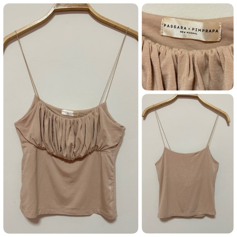 ส่งต่อ เสื้อสายเดี่ยว Passara x pimprapa สีนู้ด ฟรีไซส์(shop 690฿)